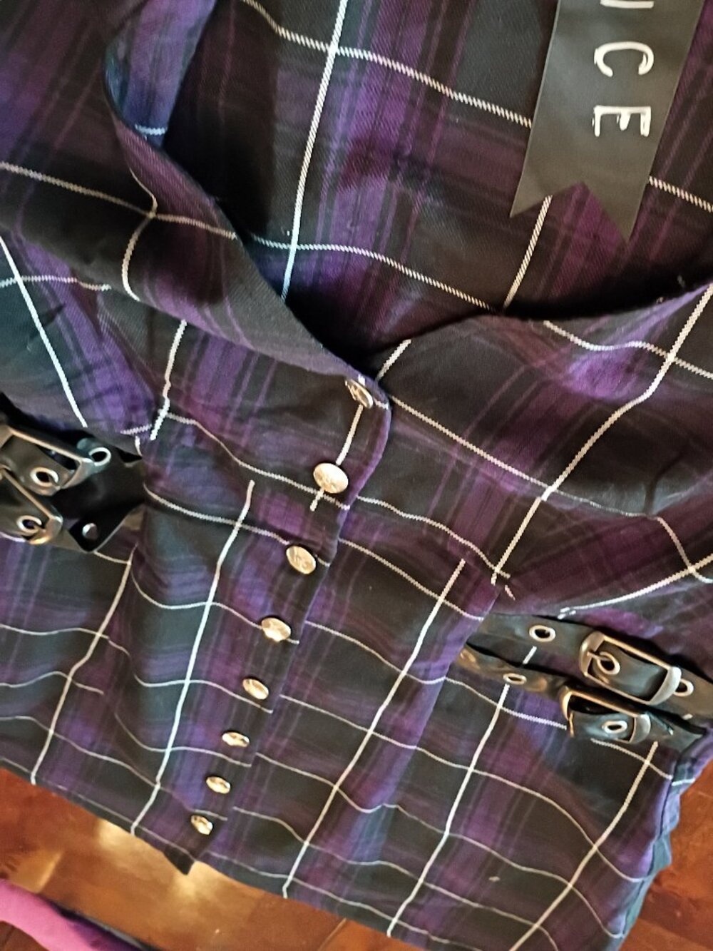 Lip Service VICE Button Up Top - Picture 2 of 4